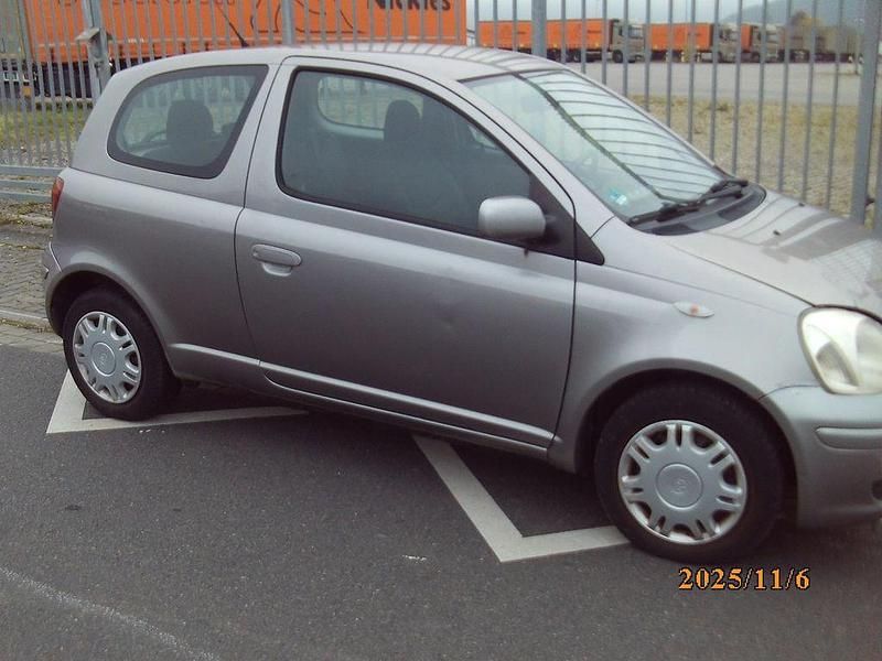 Gebraucht Toyota Yaris Sol 65 PS (47 kW) 2004 Grau