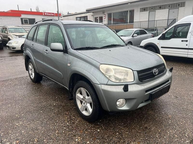 Grau Gebraucht 2004 Toyota RAV4 Executive SUV | 4.600 € (Guter Preis) - Bild 1/4