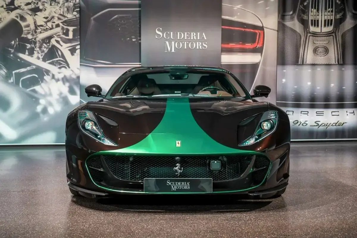 Second-hand Ferrari 812 799 CP (587 kW) 2022 Negru Cabrio