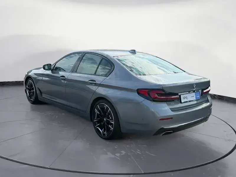 Gebraucht BMW 530 Luxury Line 286 PS (210 kW) 2023 Grau Limousine