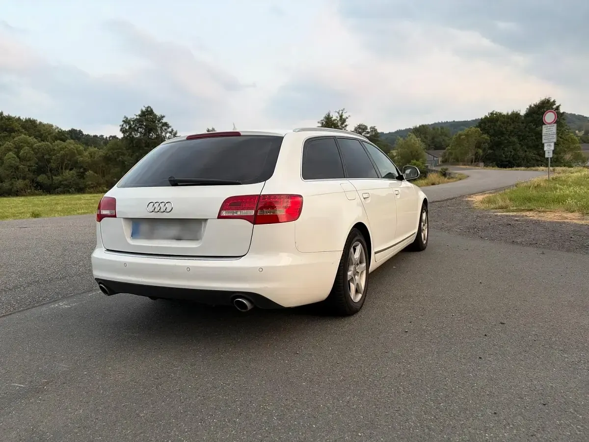Gebraucht Audi A6 170 PS (125 kW) 2010 Weiß Kombi