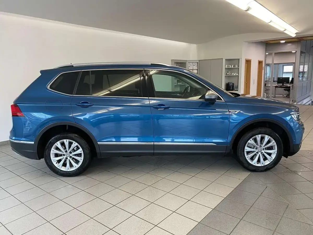 Gebraucht VW Tiguan Allspace Highline 239 PS (175 kW) 2018 Blau SUV
