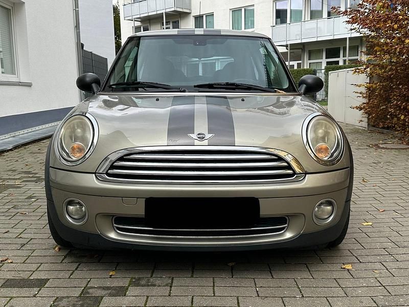 Usado Mini Cooper 95 HP (69 kW) 2009 Cinzento Citadino