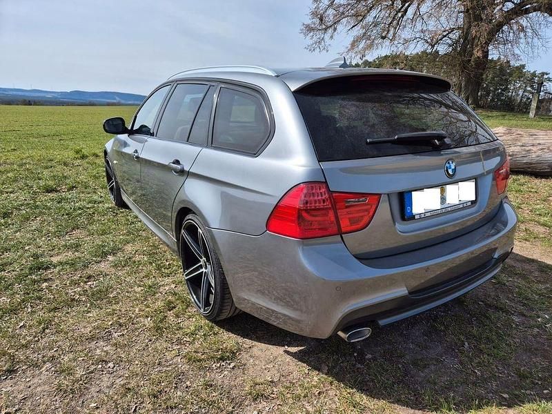 Second-hand BMW 320 Performance 184 CP (135 kW) 2010 Gri Break