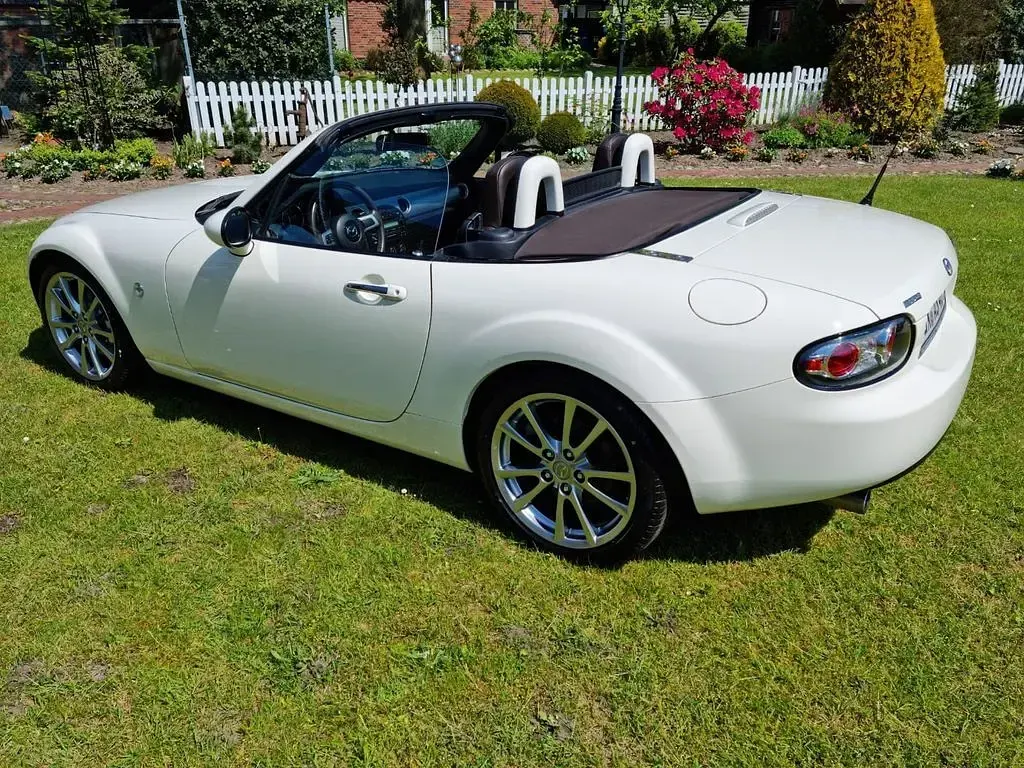 Gebraucht Mazda MX5 Emotion 126 PS (92 kW) 2008 Weiß Cabrio