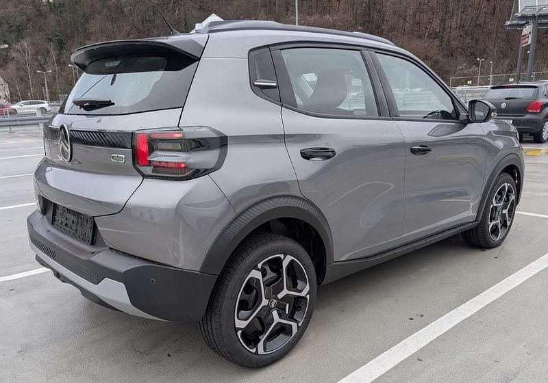 Gebraucht Citroën C3 101 PS (74 kW) 2025 Grau Limousine