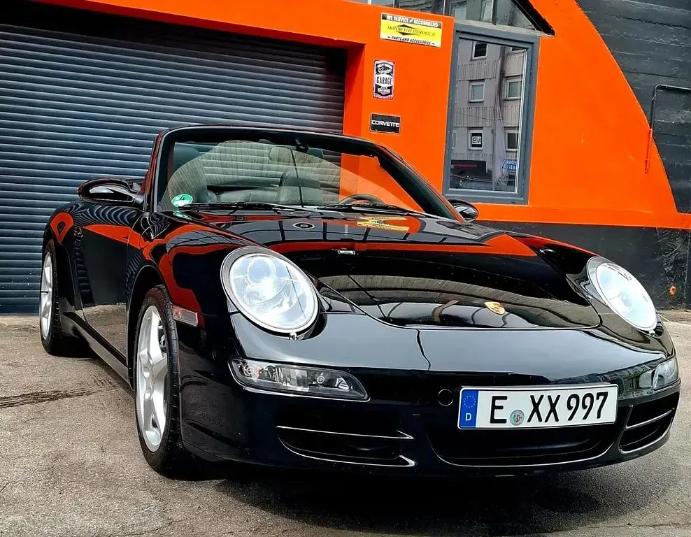 Gebraucht Porsche 997 325 PS (239 kW) 2006 Tiefschwarz Cabrio