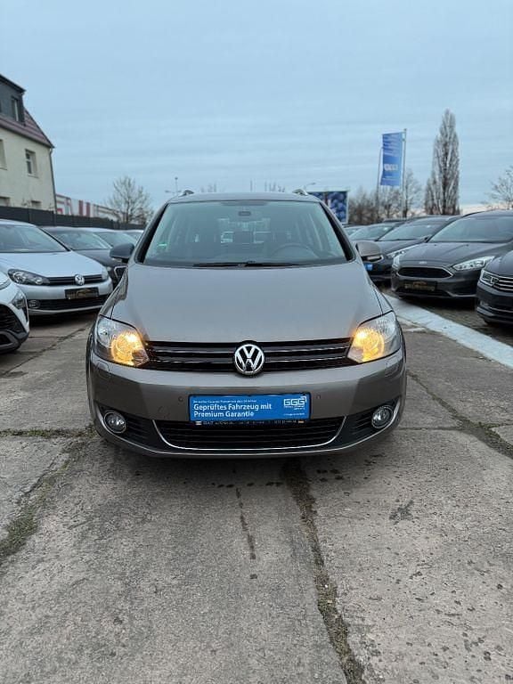Gebraucht VW Golf Plus Cross Life 105 PS (77 kW) 2013 Braun Van / Kleinbus