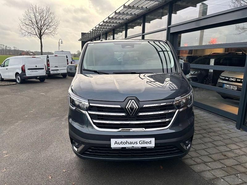 Neu Renault Trafic Evolution 150 PS (110 kW) 2025 Grau Van / Kleinbus