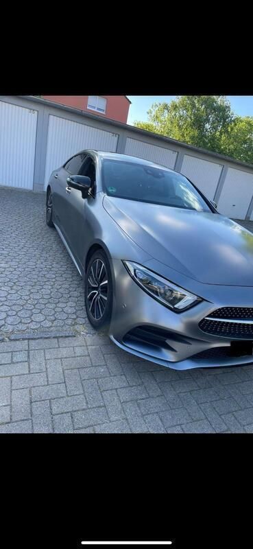 Grau Gebraucht 2019 Mercedes CLS300 AMG Limousine | 44.990 € (Fairer Preis) - Bild 1/4