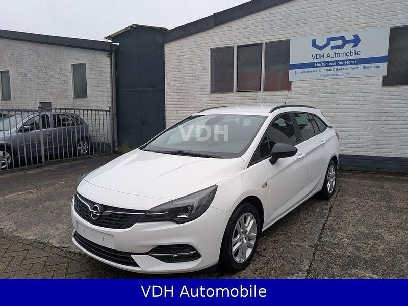 Gebraucht Opel Astra Edition 105 PS (77 kW) 2021 Weiß Kombi