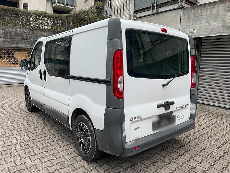 Gebraucht Opel Vivaro 114 PS (83 kW) 2007 Weiß Van / Kleinbus
