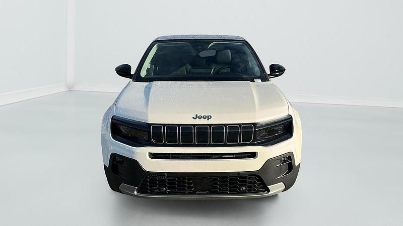 Neu Jeep Avenger 101 PS (74 kW) 2025 Snow / toit volcano SUV