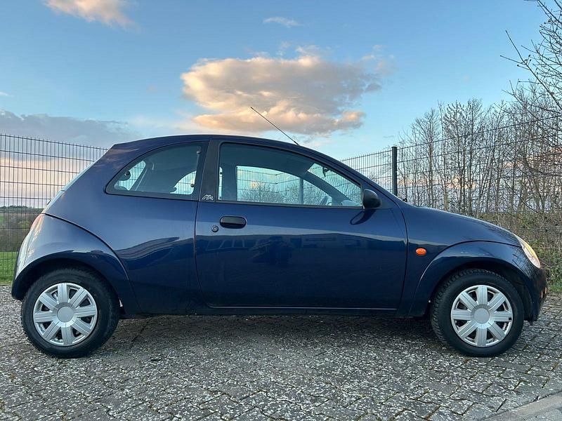 Gebraucht Ford Ka 60 PS (44 kW) 2000 Blau Kleinwagen