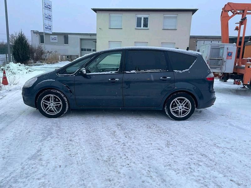 Gebraucht Ford S-MAX S 140 PS (102 kW) 2009 Schwarz Van / Kleinbus