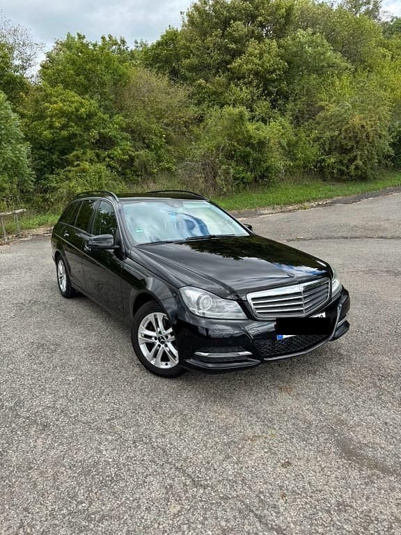 Schwarz Gebraucht 2013 Mercedes C200 Limousine | 4.000 € (Superpreis) - Bild 1/4