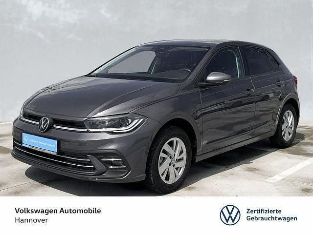 Grau Gebraucht 2024 VW Polo Style Limousine | 20.880 € (Fairer Preis) - Bild 1/3