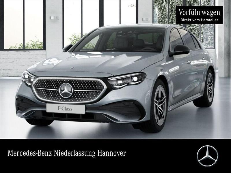 Silber Gebraucht 2023 Mercedes E400 AMG Limousine | 72.890 € - Bild 1/4