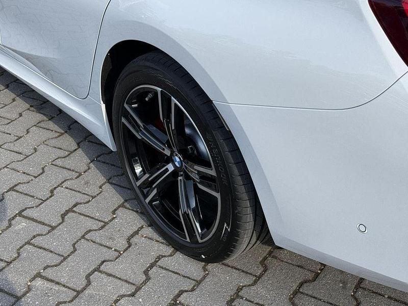 Neu BMW 330e Performance 184 PS (135 kW) 2026 Alpinweiss Limousine