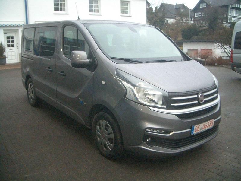 Gebraucht Fiat Talento Family 120 PS (88 kW) 2019 Grau Van / Kleinbus