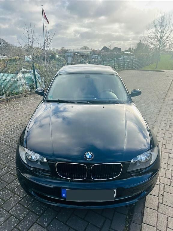 Gebraucht BMW 120 Performance 177 PS (130 kW) 2007 Schwarz Kleinwagen