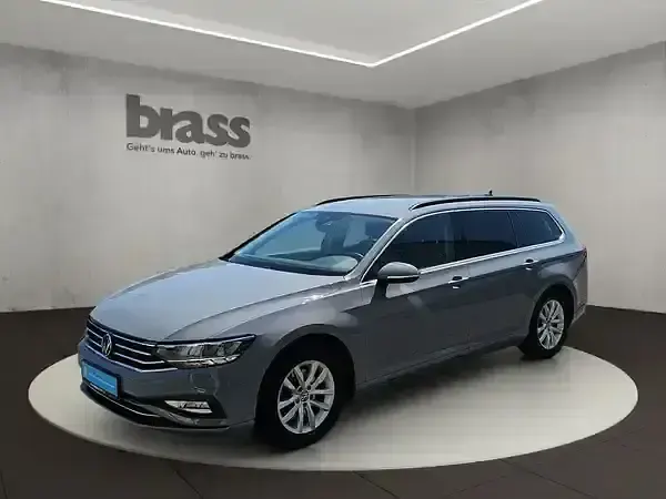Gebraucht VW Passat Business 150 PS (110 kW) 2023 Kombi