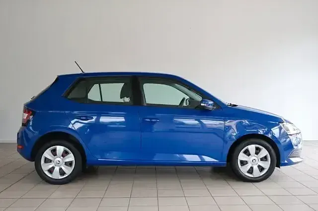 Gebraucht Skoda Fabia Active 60 PS (44 kW) 2020 Energy blau Kleinwagen