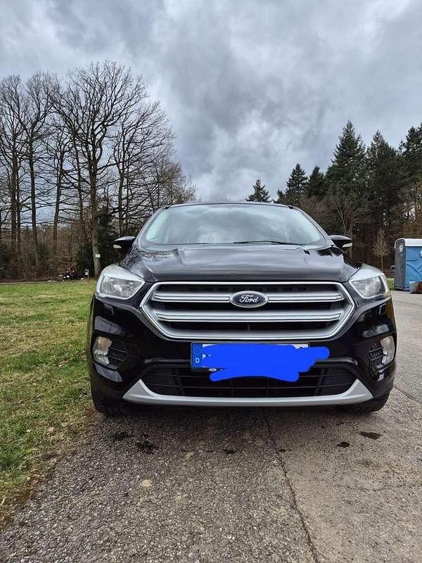 Gebraucht Ford Kuga Trend 150 PS (110 kW) 2017 Schwarz SUV