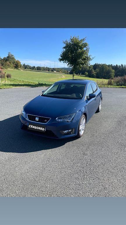 Blau Gebraucht 2016 Seat Leon FR Limousine | 12.000 € (Guter Preis) - Bild 1/4