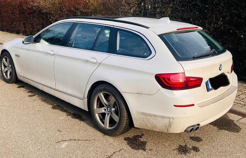 Weiß Gebraucht 2013 BMW 520 Kombi | 10.900 € (Guter Preis) - Bild 1/4
