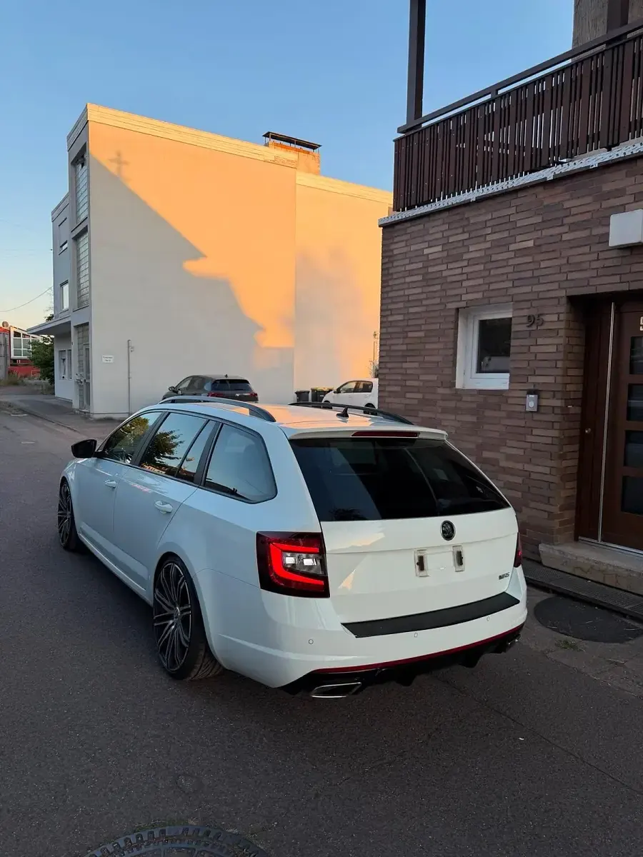 Gebraucht Skoda Octavia vRS 184 PS (135 kW) 2017 Kombi
