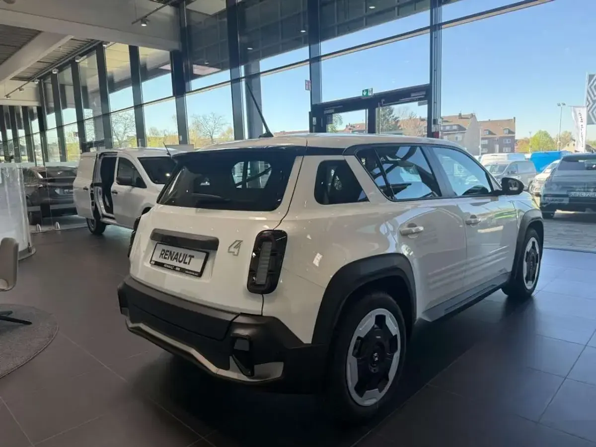 Neu Renault 4 E-Tech Komfort 110 kW (150 PS) 2026 Arktisweiß SUV