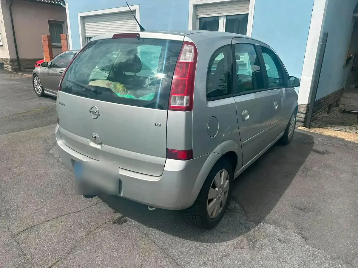 Gebraucht Opel Meriva 101 PS (74 kW) 2003 Schwarz Van / Kleinbus
