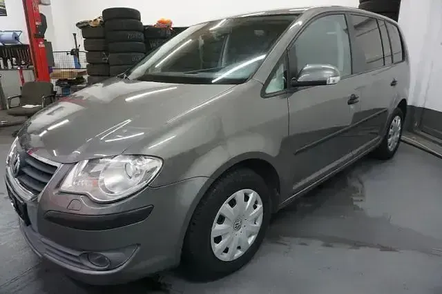 Gebraucht VW Touran 140 PS (102 kW) 2009 Grau Van / Kleinbus