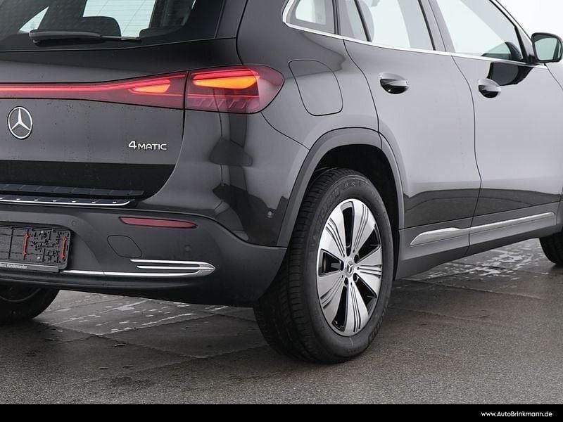 Gebraucht Mercedes EQA300 Advanced 167 kW (228 PS) 2024 Lack kosmosschwarz SUV
