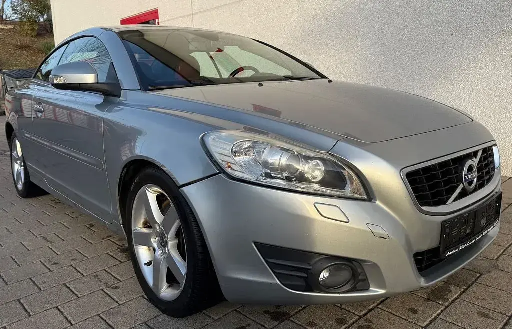 Gebraucht Volvo C70 Summum 136 PS (100 kW) 2010 Silber Cabrio