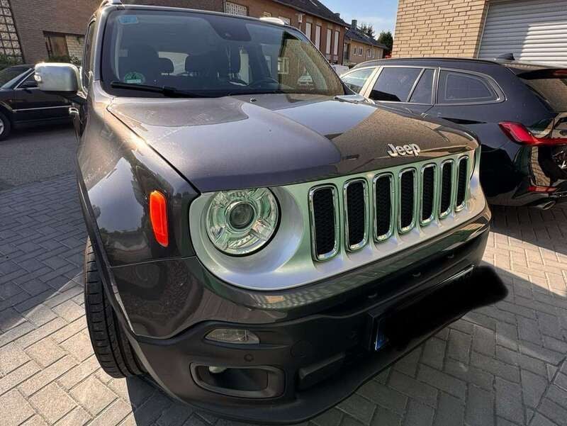 Grau Gebraucht 2018 Jeep Renegade Limited SUV | 15.490 € (Fairer Preis) - Bild 1/4