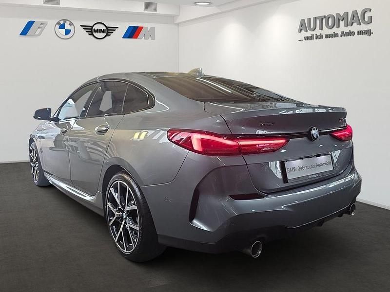 Gebraucht BMW 220 M Sport 178 PS (130 kW) 2023 Grau Limousine