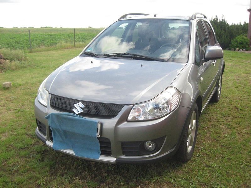 Gebraucht Suzuki SX4 120 PS (88 kW) 2009 Silber SUV