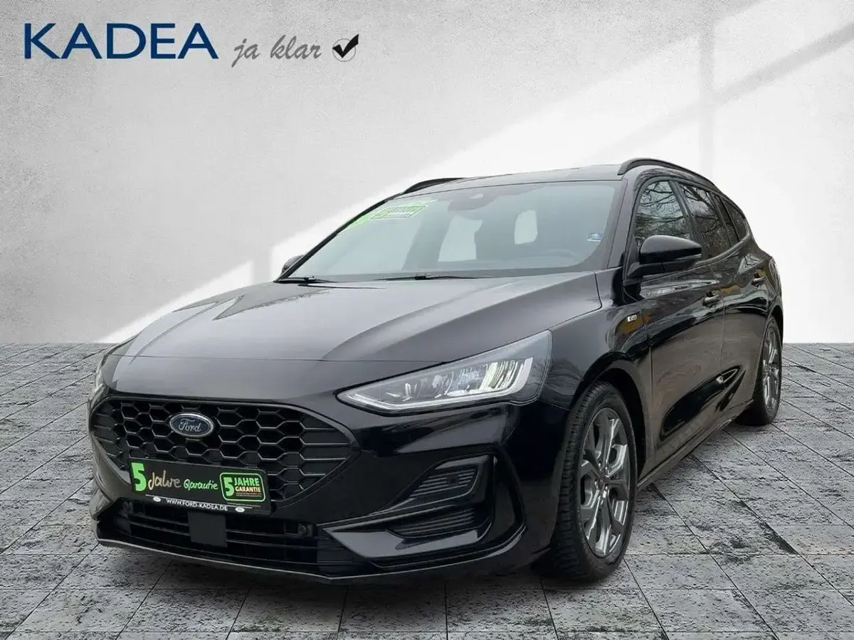 Gebraucht Ford Focus ST-Line X 125 PS (91 kW) 2024 Obsidianschwarz metallic Kombi