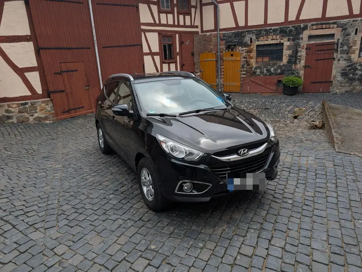 Gebraucht Hyundai ix35 Style 163 PS (119 kW) 2010 Schwarz SUV