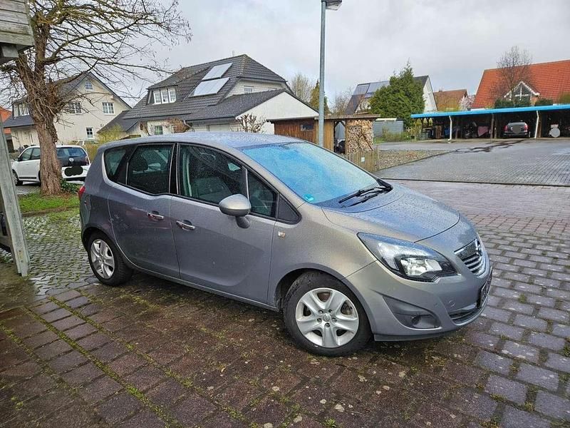 Gebraucht Opel Meriva Innovation 140 PS (102 kW) 2010 Beige Van / Kleinbus