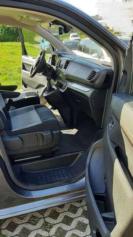 Używany Citroën Jumpy Profi 150 KM (110 kW) 2018 Szary Minivan