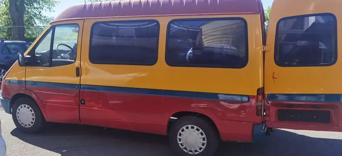 Usata Ford Transit 77 CV (56 kW) 1990 Rosso Monovolume