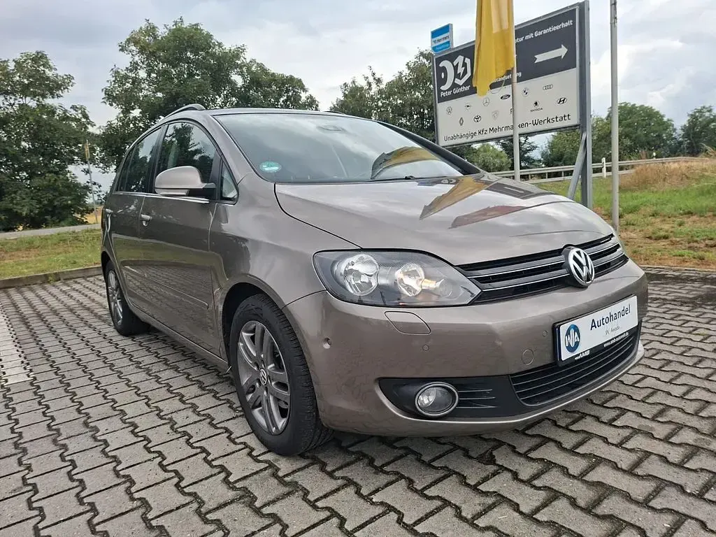Gebraucht VW Golf Plus Cross Comfortline 122 PS (89 kW) 2009 Braun Van / Kleinbus
