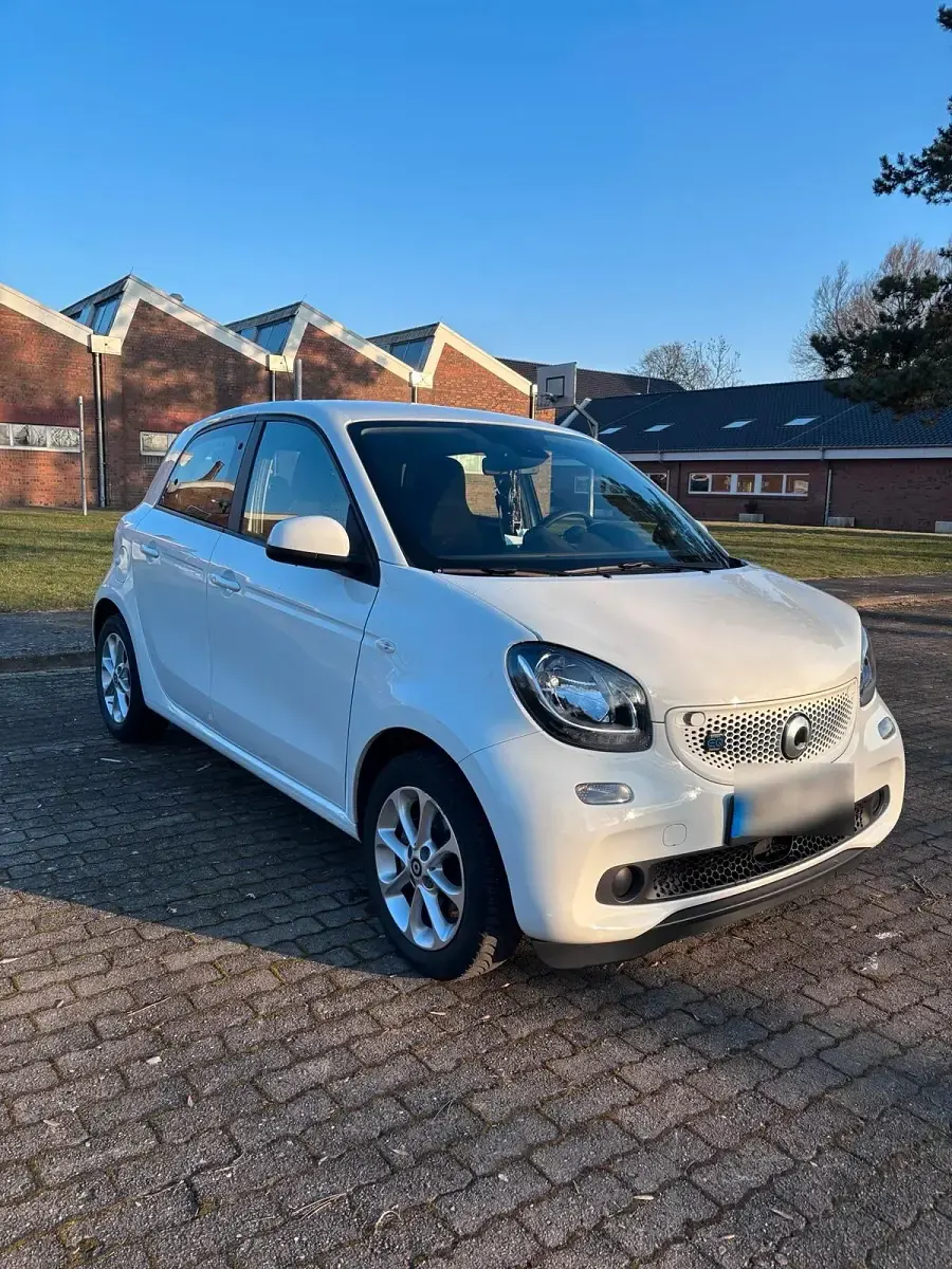 Gebraucht Smart ForFour Electric Drive 40 kW (55 PS) 2018 Weiß Kleinwagen