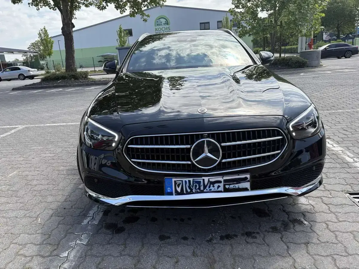 Gebraucht Mercedes E300 Edition 332 PS (244 kW) 2022 Kombi
