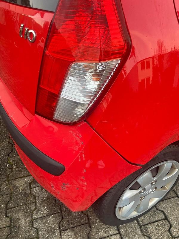Gebraucht Hyundai i10 67 PS (49 kW) 2008 Rot Kleinwagen