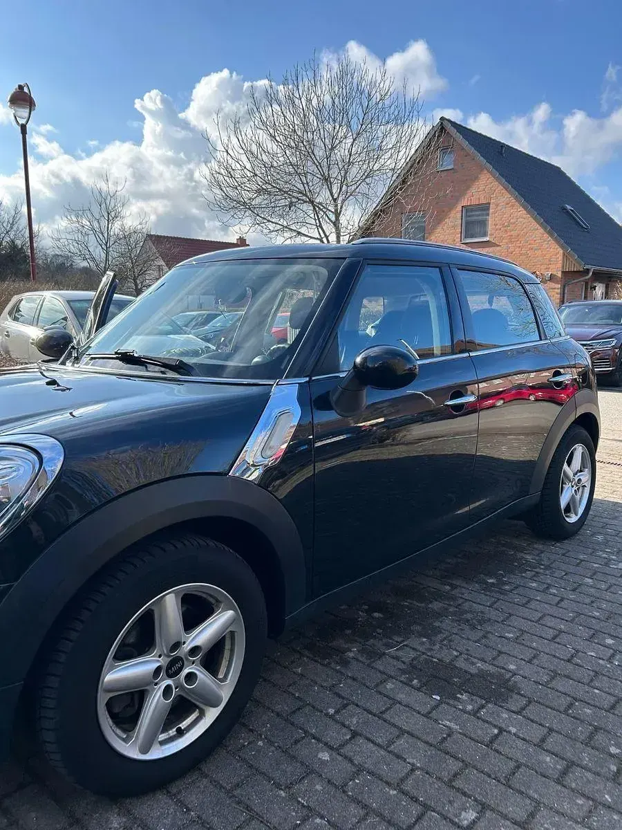 Gebraucht Mini Cooper D 111 PS (81 kW) 2010 Schwarz Kleinwagen