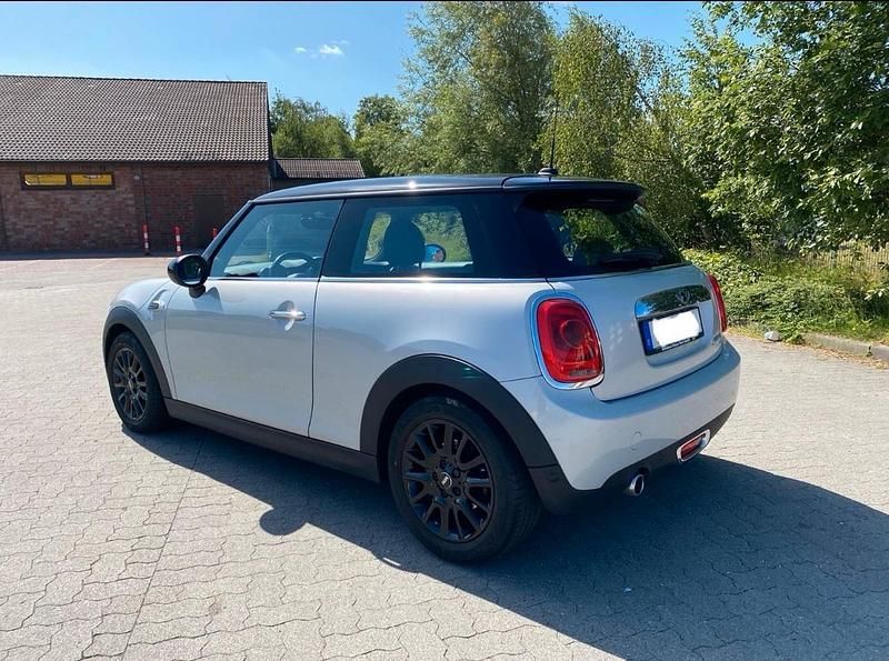Gebraucht Mini Cooper D 116 PS (85 kW) 2015 Silber Kleinwagen